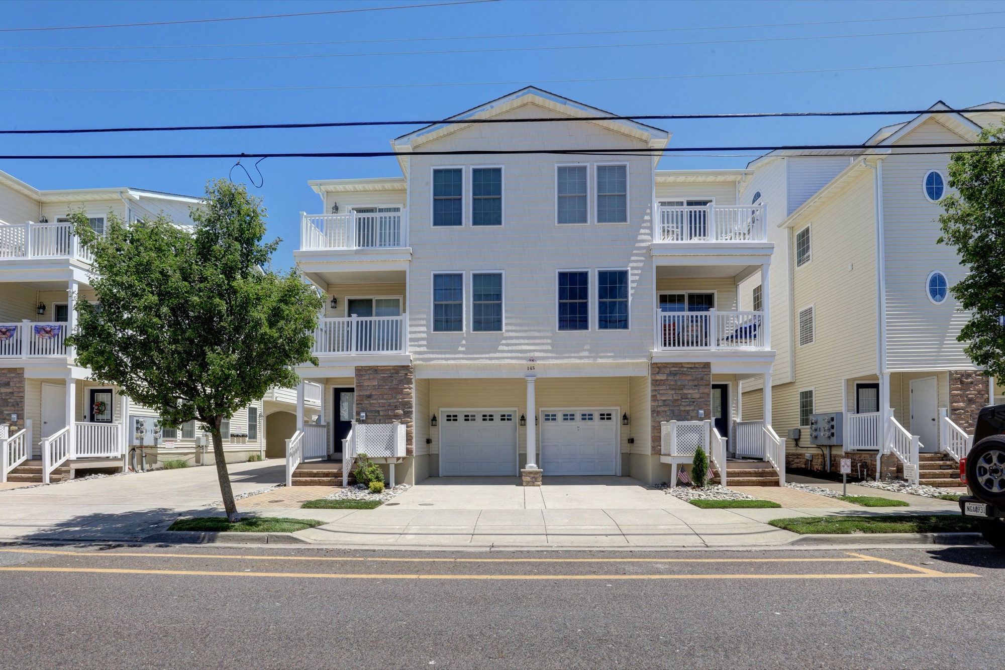 Four bedroom townhouse living area